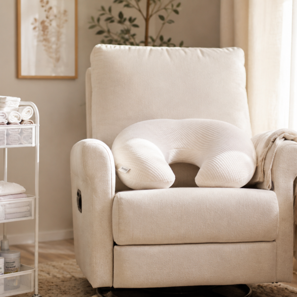 How to Create a Feeding Station Setup for Long Baby Sessions